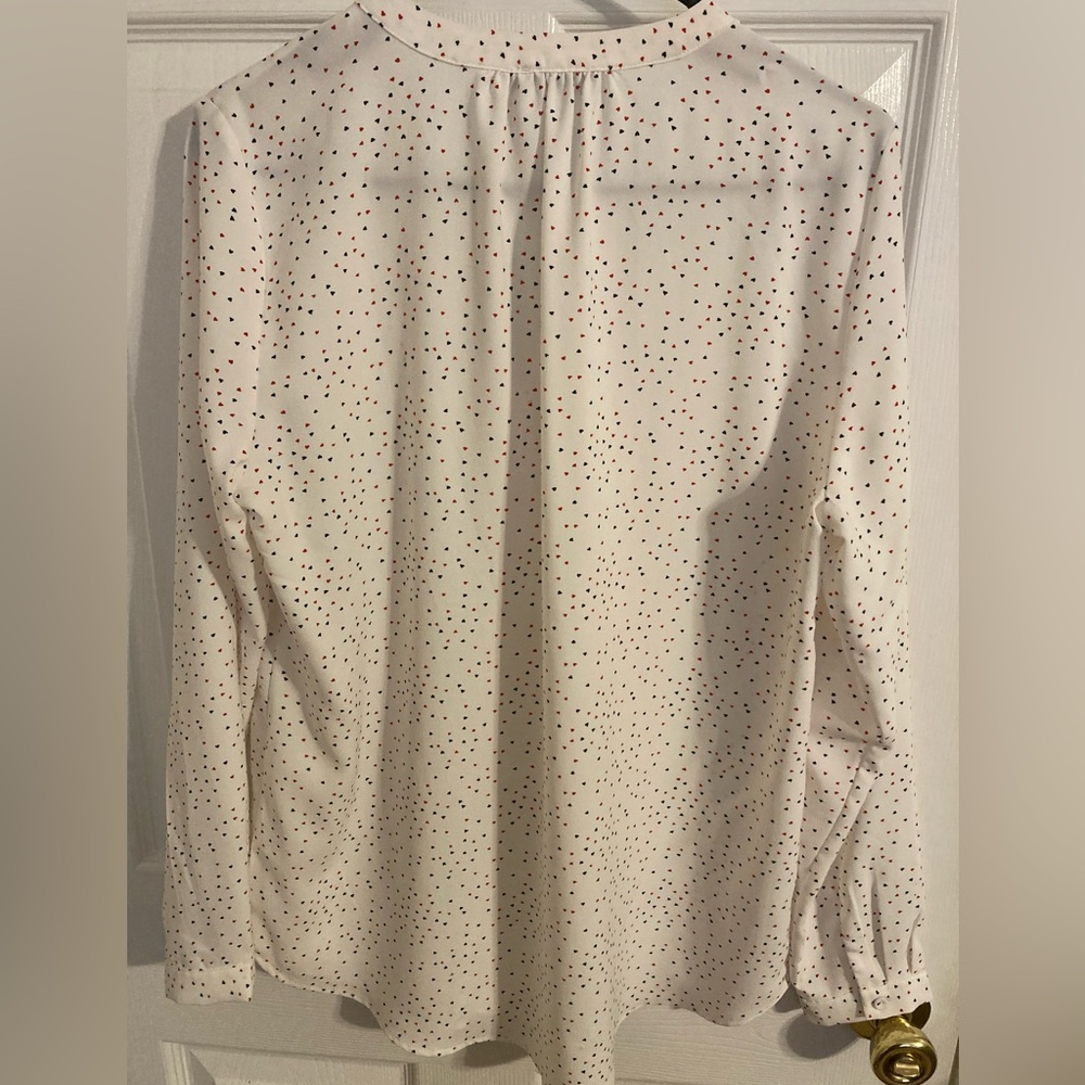 Dalia White Button Down Blouse Top with Hearts Like New - Picture 4 of 8